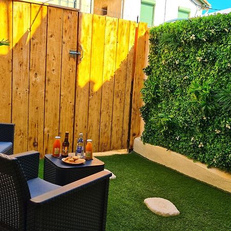 T2 Chambre Miroir Jardin Et Parking Prive Marseille Eksteriør bilde
